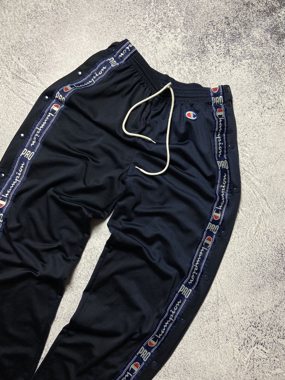 Champion Vintage Champion Sweatpants Logo Stripes Hype Street Style Size US 30 / EU 46 - 4 Thumbnail