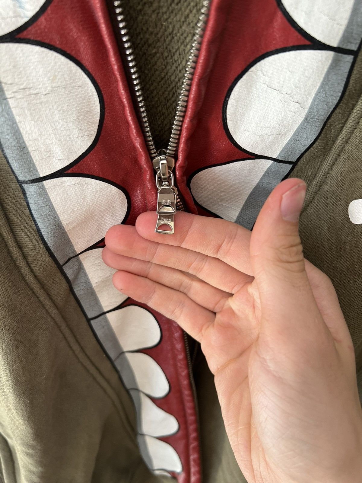 Bape Bape Kaws full zip hoodie 2005 Size US M / EU 48-50 / 2 - 7 Thumbnail