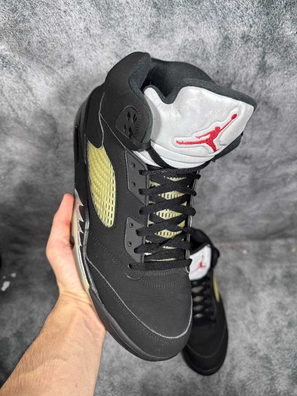 Jordan Brand Size 13 | Jordan 5 Metallic No Box | Pre-Owned Size US 13 / EU 46 - 1 Thumbnail