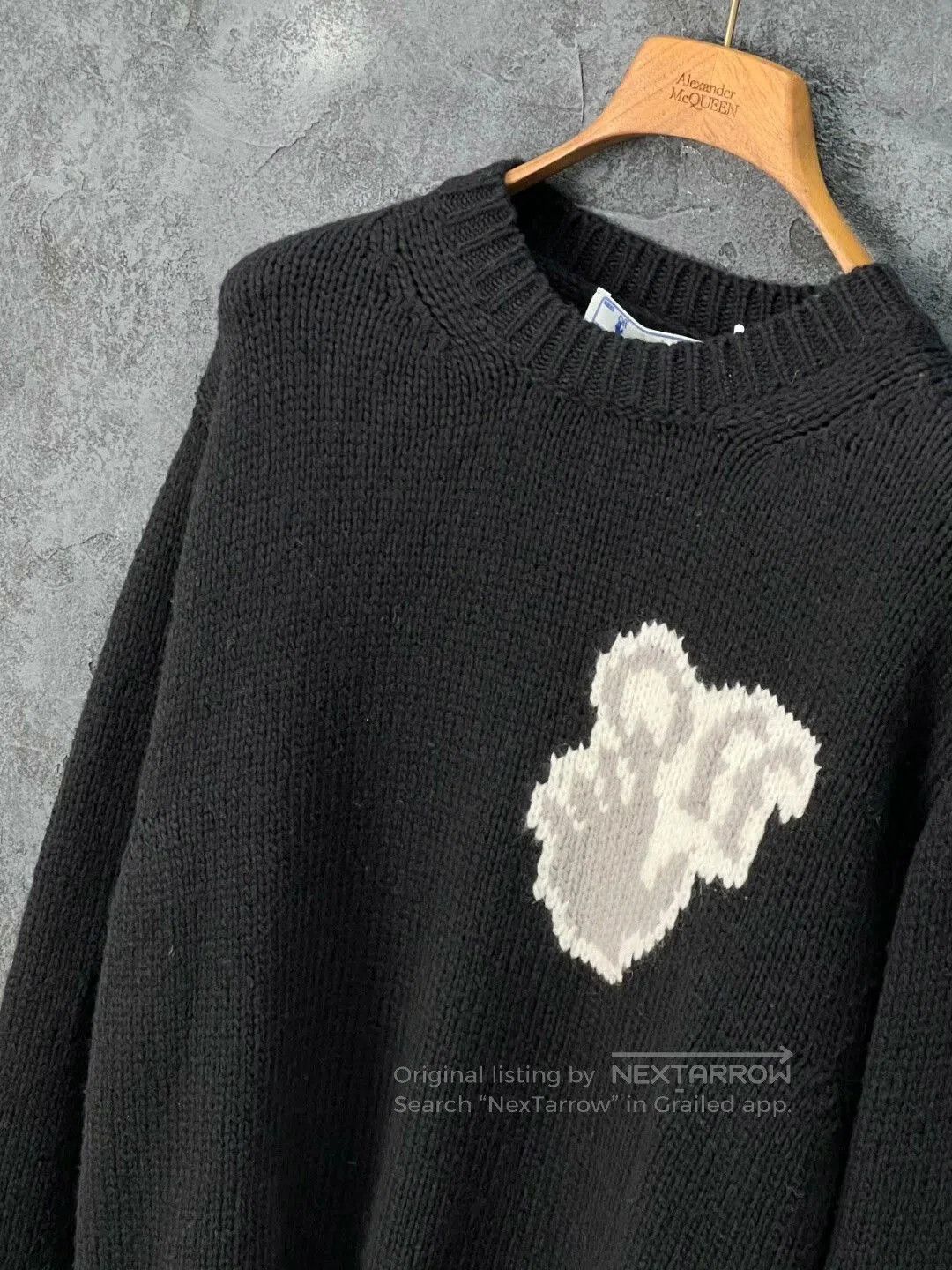 Balenciaga OFF WHITE Logo Crewneck Sweater. Size US S / EU 44-46 / 1 - 5 Thumbnail