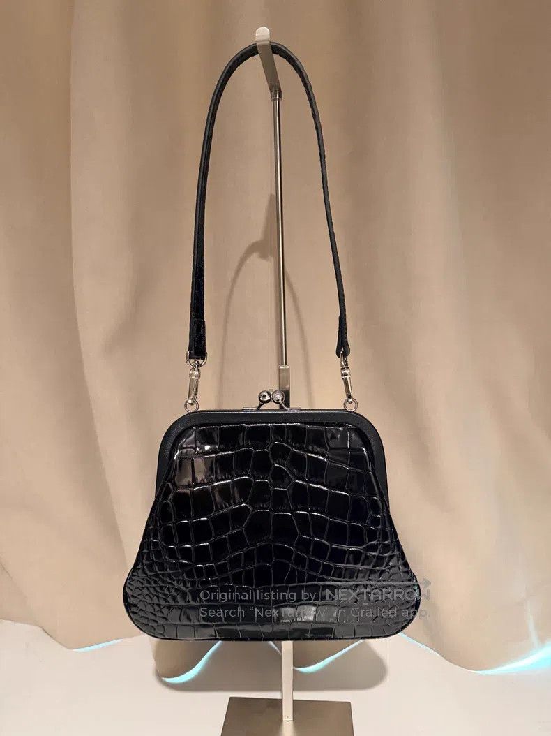 Vivienne Westwood Vivienne Westwood size os Black crocodile pattern shoulder Size ONE SIZE - 2 Thumbnail