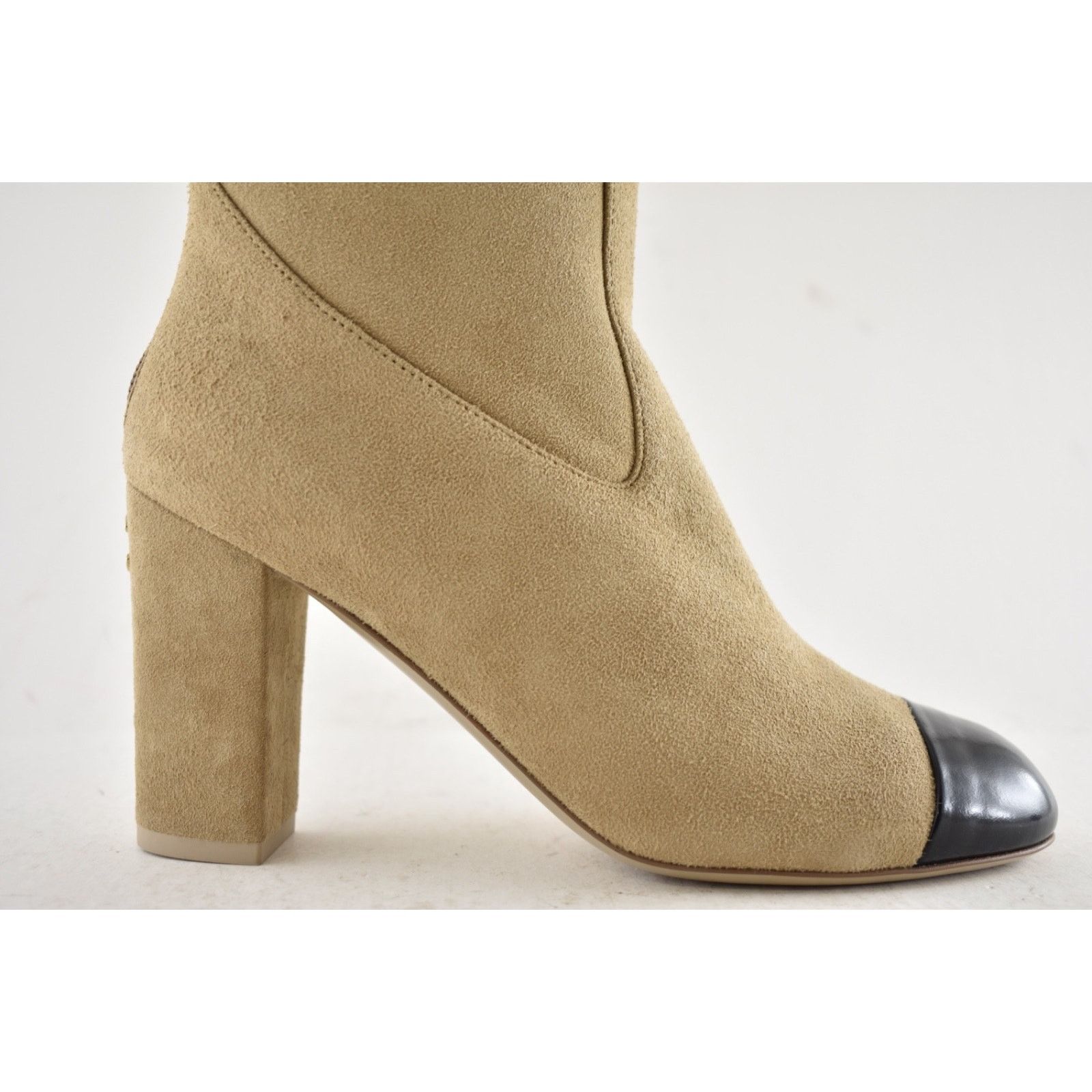 Chanel Chanel 24K Beige Suede Shearling CC Knee High Boots 37.5 Size US 7.5 / IT 37.5 - 11 Thumbnail