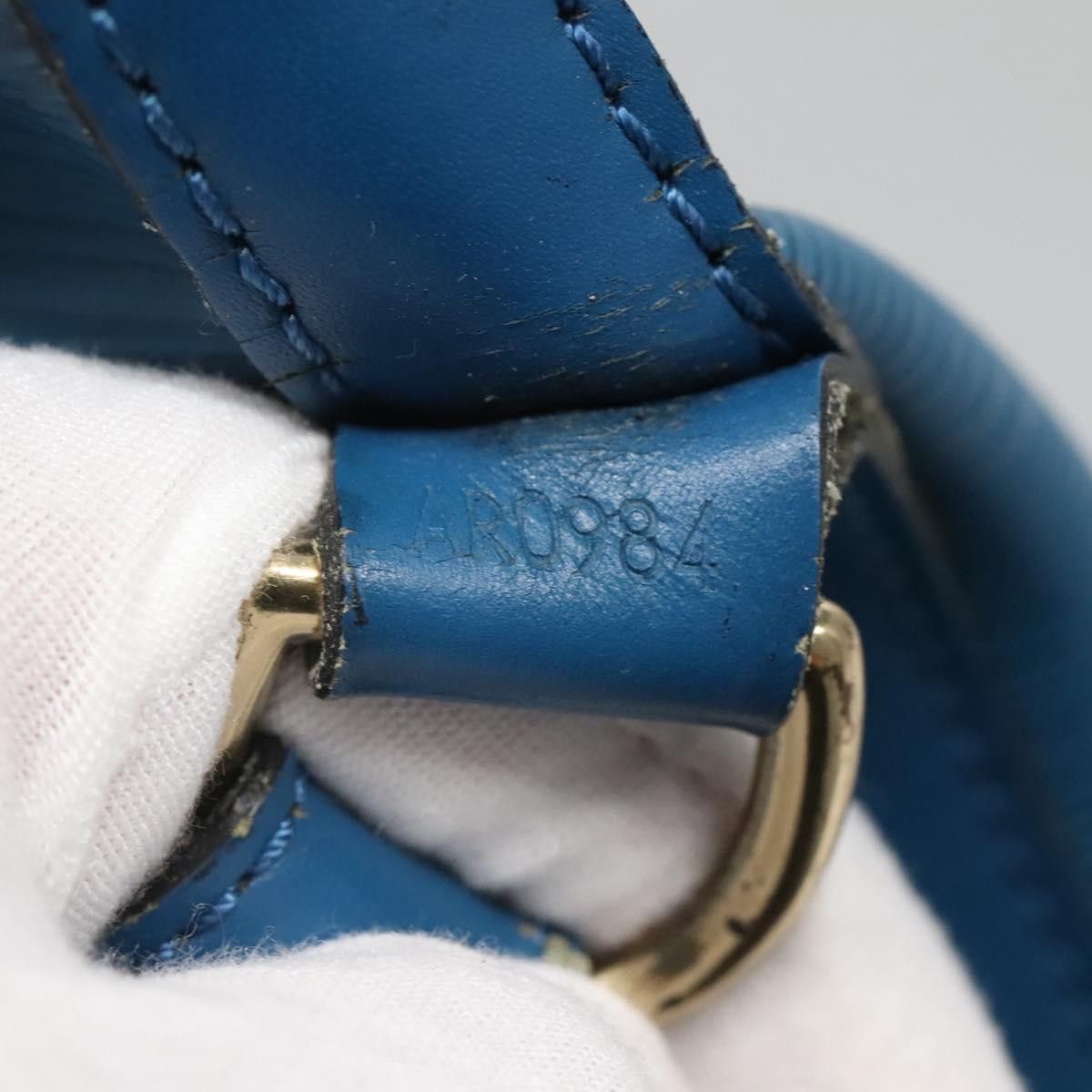 Louis Vuitton LOUIS VUITTON Epi Noe Shoulder Bag Toledo Blue M44005 Size ONE SIZE - 12 Thumbnail