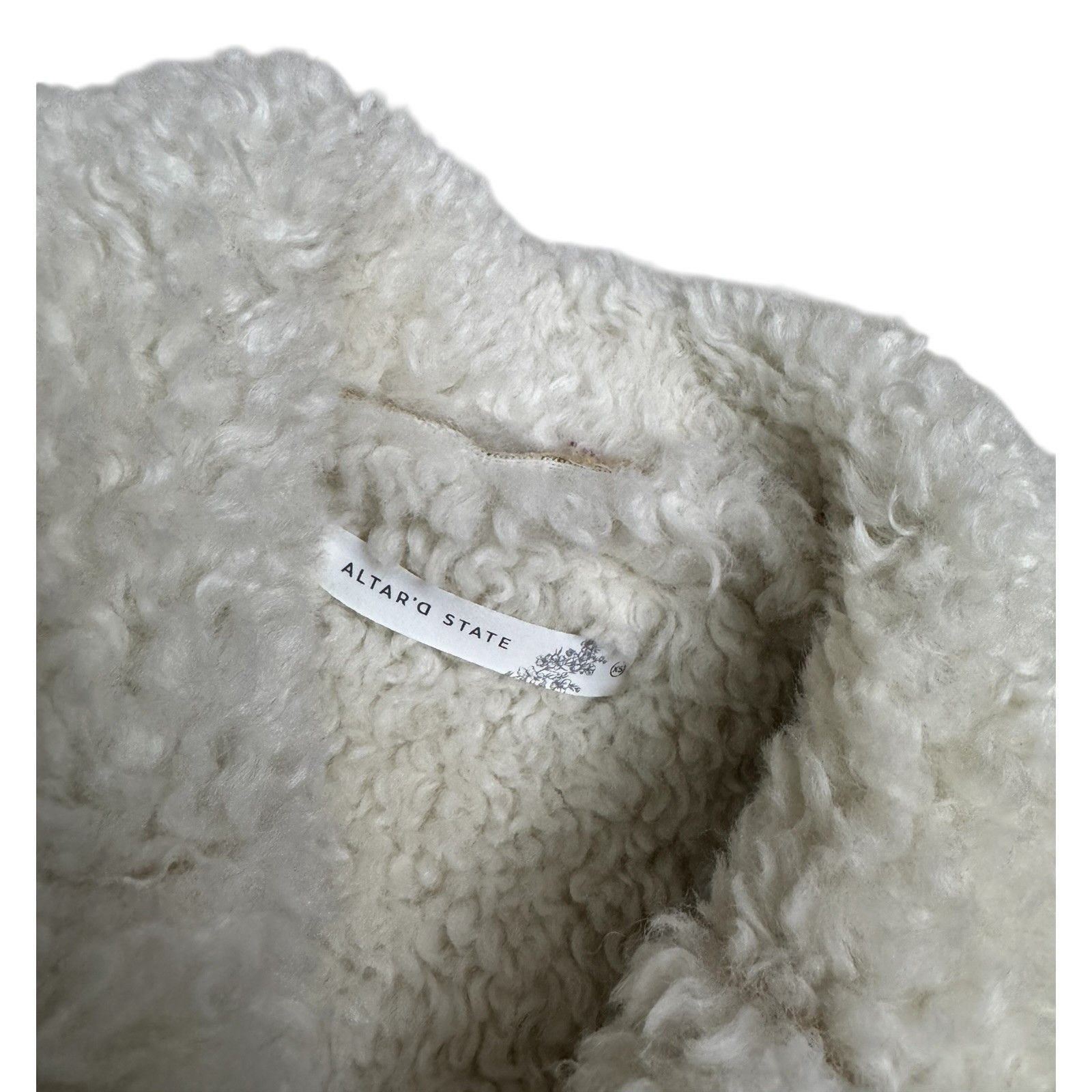 Other ALTAR'D STATE Faux Sherpa Faux Leather Cropped Jacket XS Size XS / US 0-2 / IT 36-38 - 6 Thumbnail