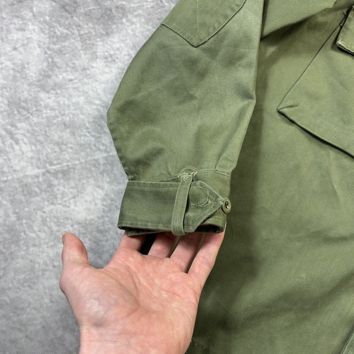 Vintage Vintage Military Overshirt 60s Army Green Short Korea Vietna Size US S / EU 44-46 / 1 - 3 Thumbnail