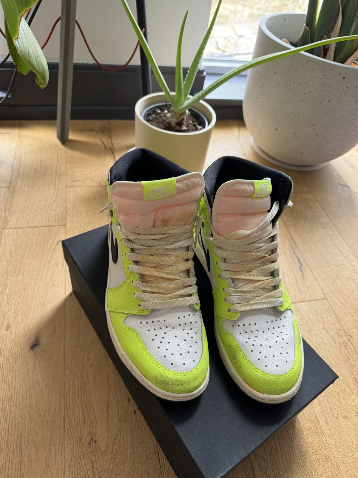 Jordan Brand Jordan 1 Visionaire (Custom Aged) Size US 11 / EU 44 - 3 Thumbnail