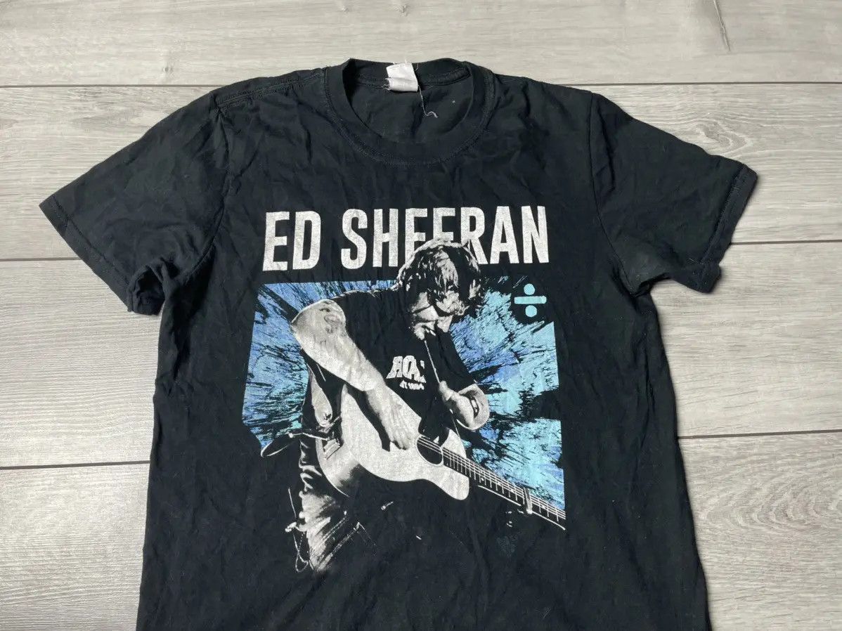Band Tees Ed sheeran T-shirt rock band tee size Medium Size US M / EU 48-50 / 2 - 3 Thumbnail