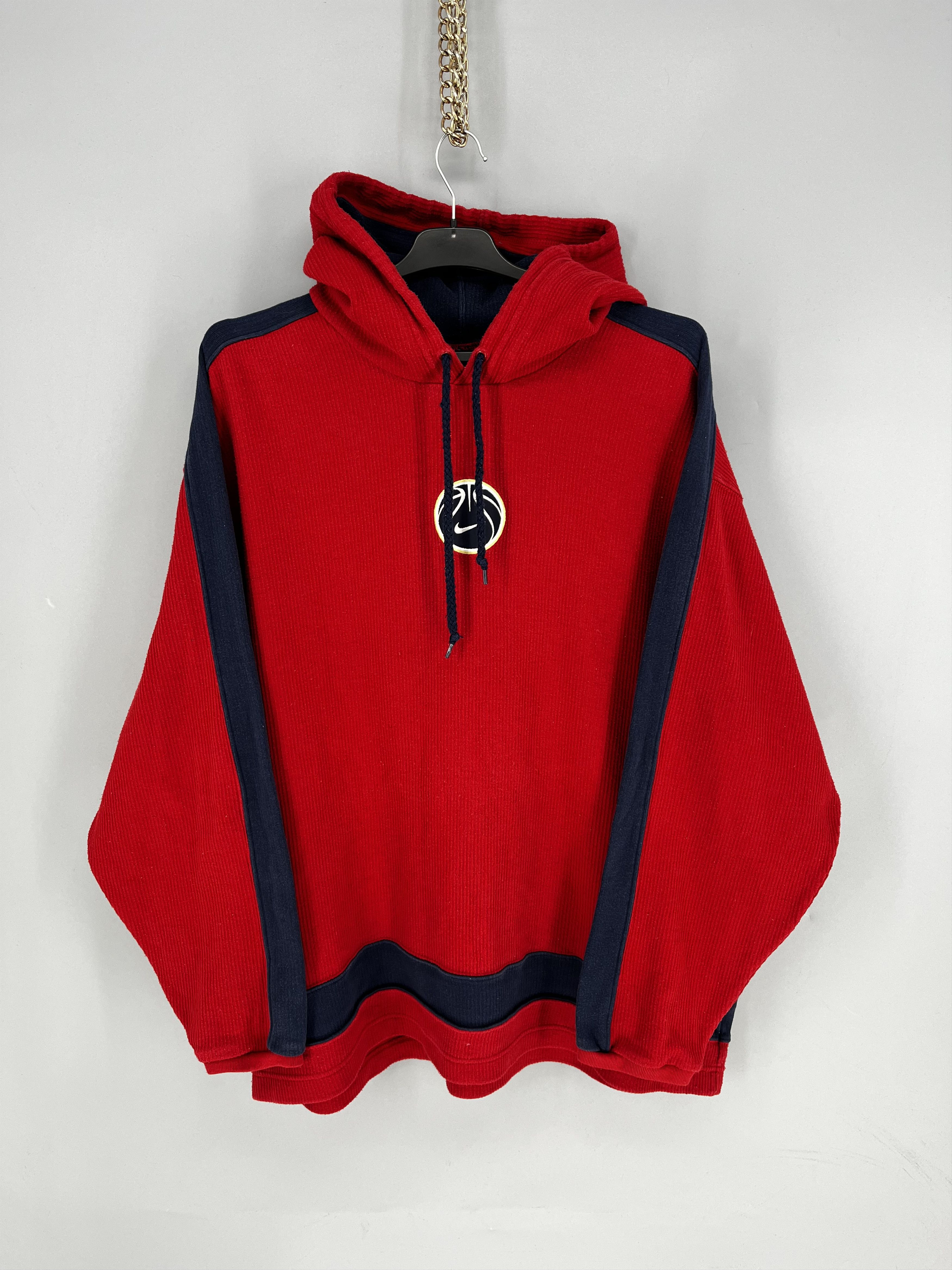 Nike Rare Vintage Nike Hoodie – Essential 2000s Streetwear (L) Size US L / EU 52-54 / 3 - 1 Thumbnail