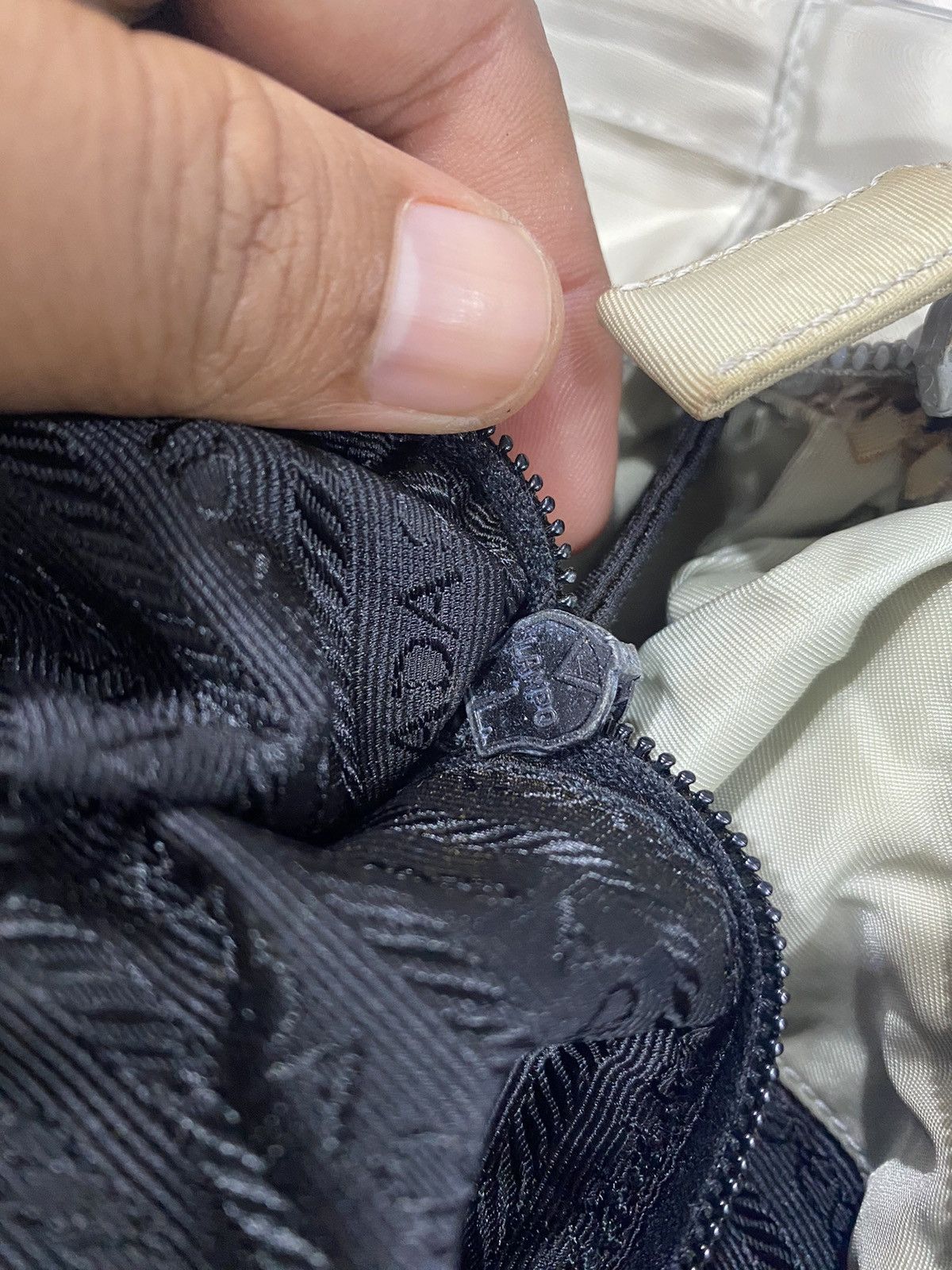 Prada AUTHENTIC PRADA BORSA IN TESSUTO MARE HAND BAG MADE IN ITALY Size ONE SIZE - 9 Thumbnail