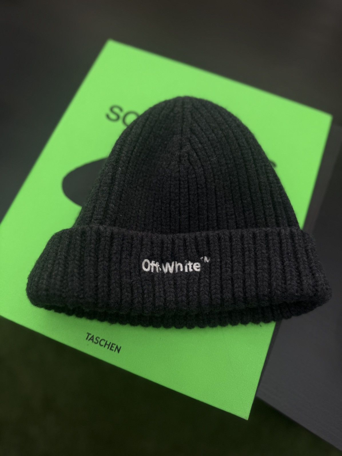 Off-White Off White Grey Beanie Hat Pre Owned 🧼 Size ONE SIZE - 1 Thumbnail