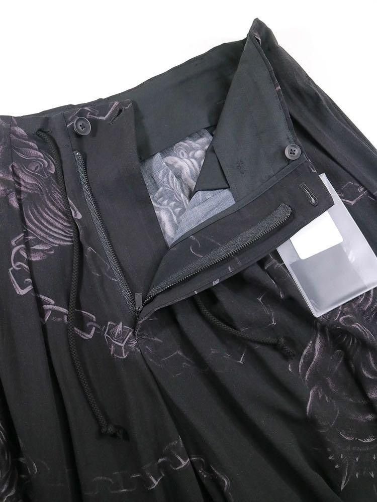 Yohji Yamamoto Yohji Yamamoto Black Scandal Celtic Chain Print Ballon Pants Size US 34 / EU 50 - 4 Thumbnail