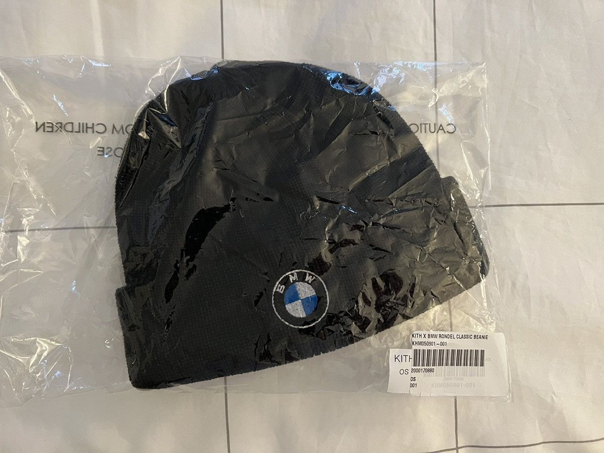 BMW × Kith Kith for BMW Mia Beanie With Enamel Logo in Techno Violet Size ONE SIZE - 6 Thumbnail