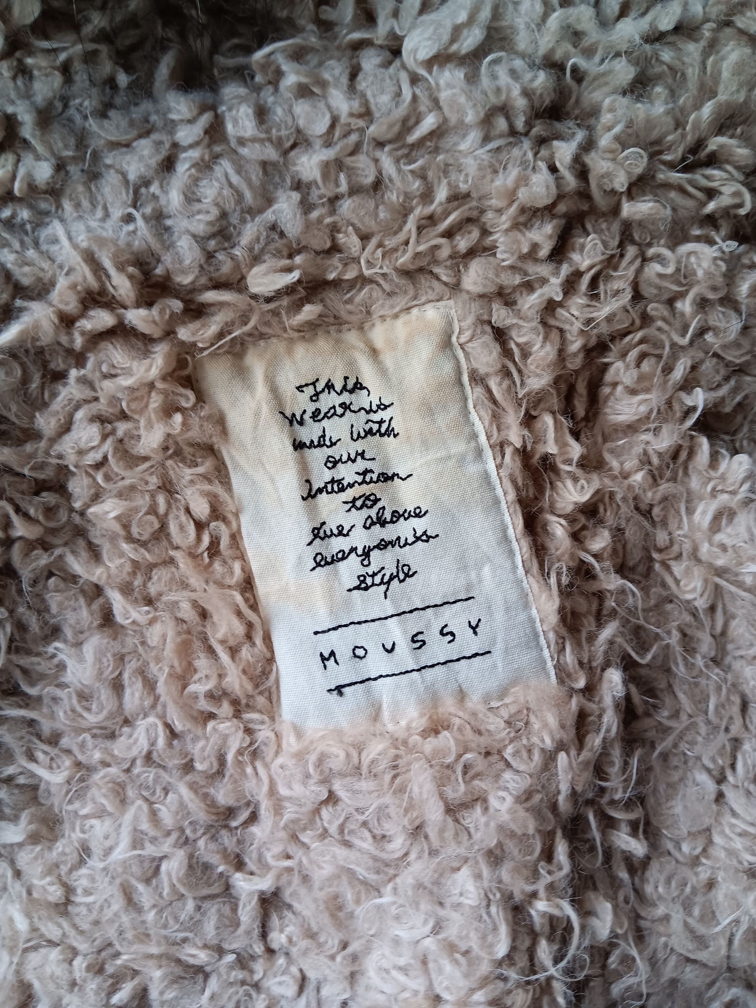 Japanese Brand 2000's moussy real fur hoodie bomber jacket Size US M / EU 48-50 / 2 - 10 Thumbnail