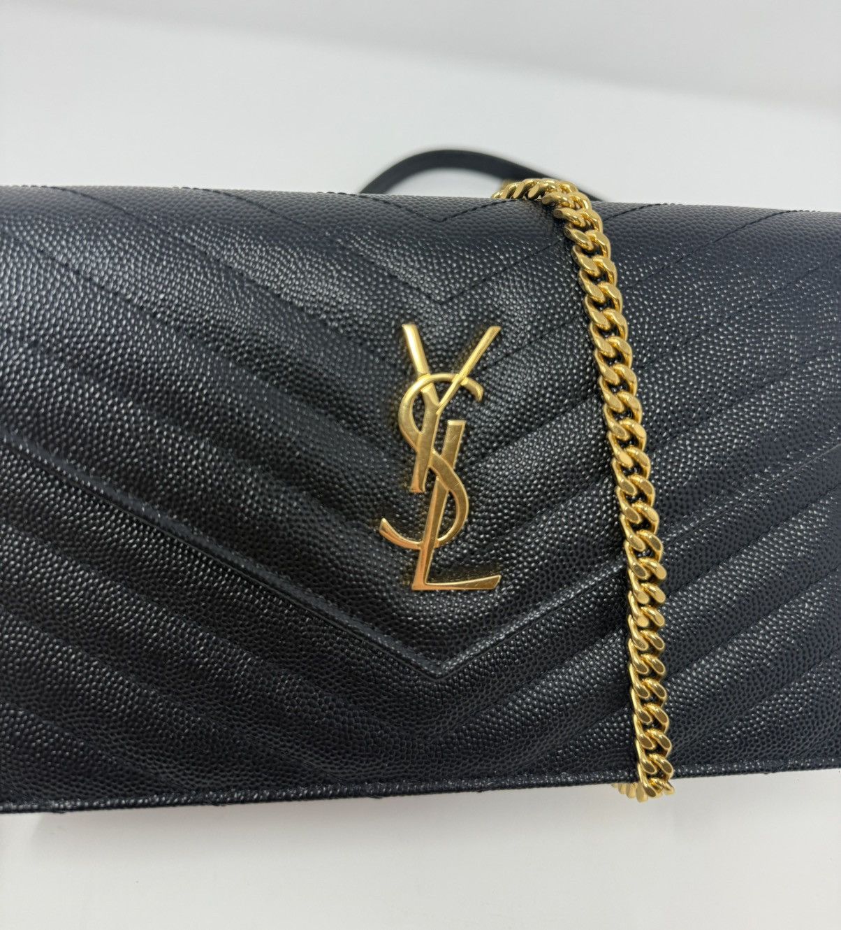 Yves Saint Laurent Saint Laurent Cassandre Envelope Chain Wallet Size ONE SIZE - 3 Thumbnail