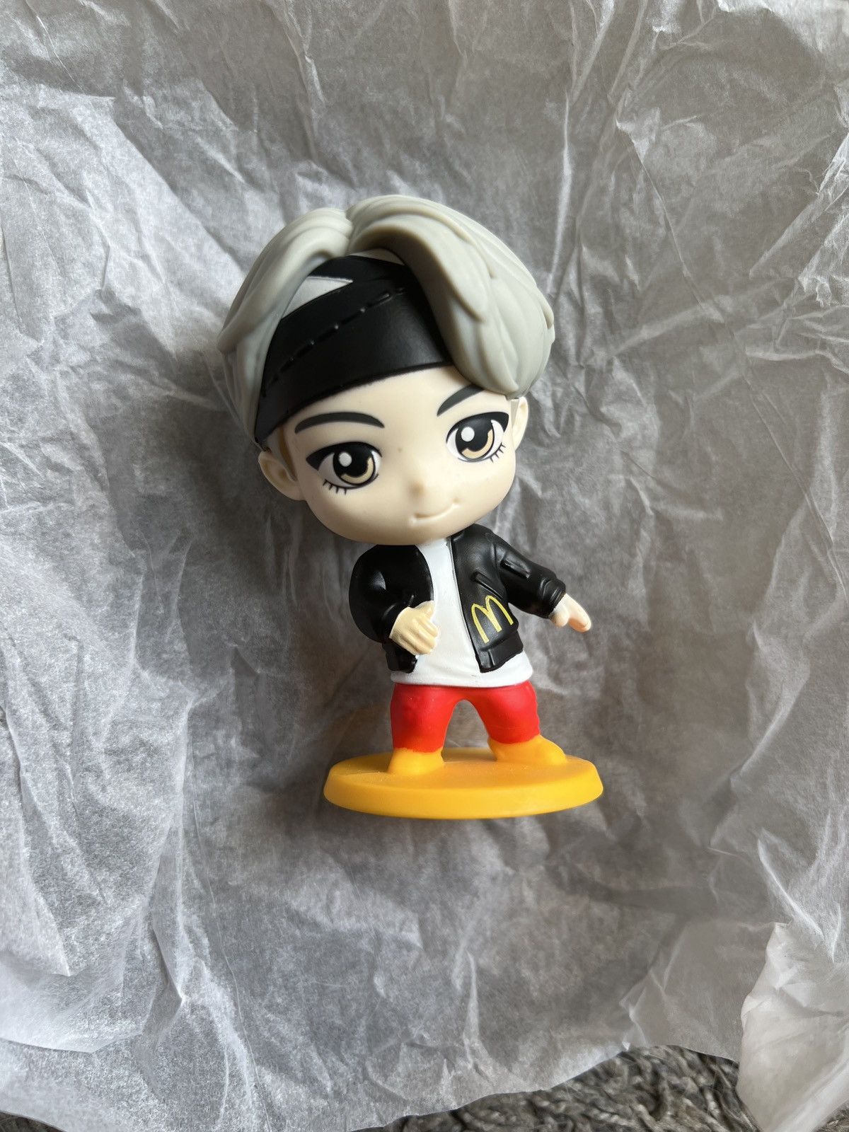 Hypebeast 2025 McDonald’s TinyTAN V Figure Size ONE SIZE - 2 Thumbnail