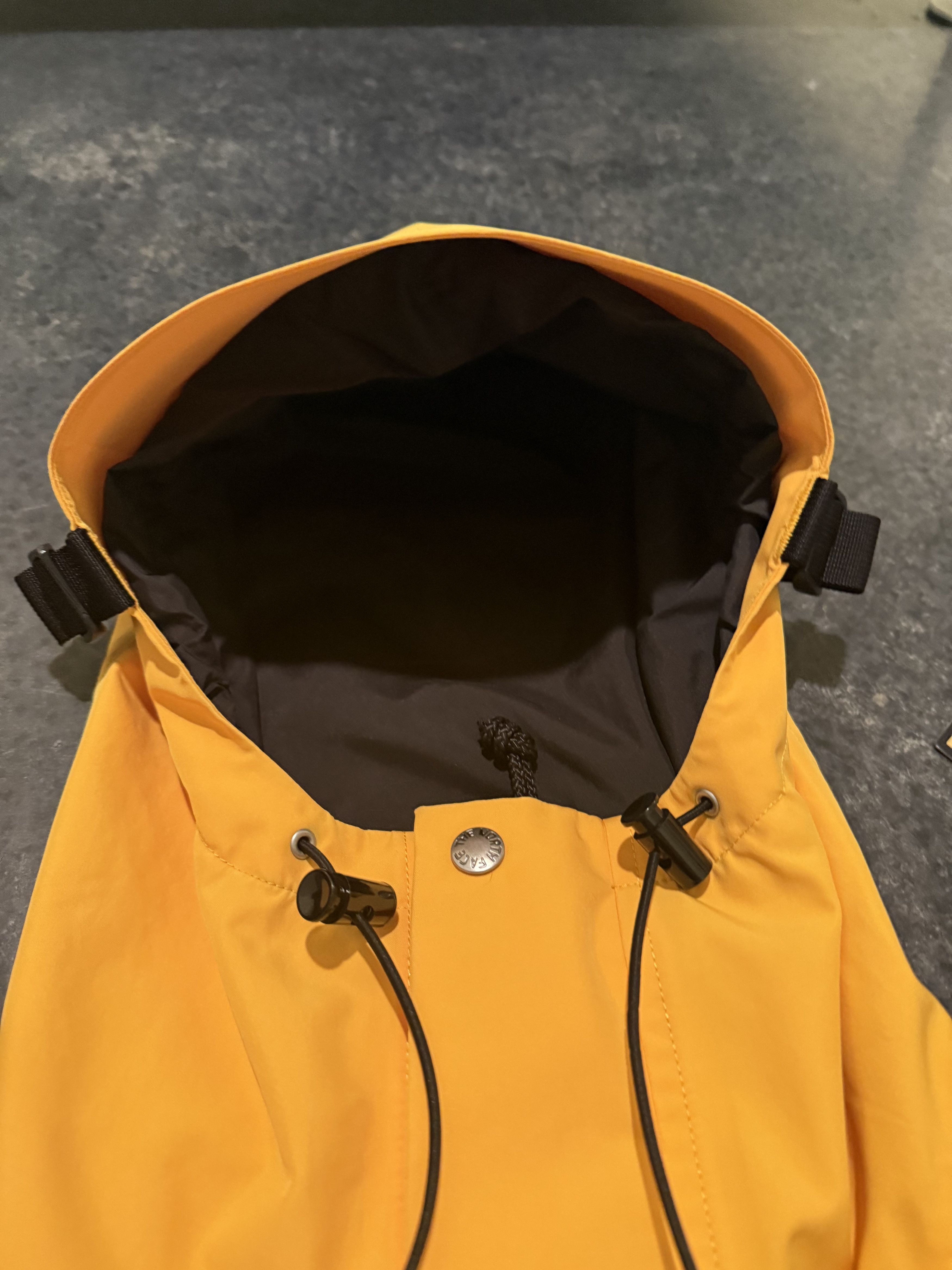 The North Face Mountain Jacket 1990 Gore-Tex - TNF Yellow Size US XS / EU 42 / 0 - 4 Thumbnail