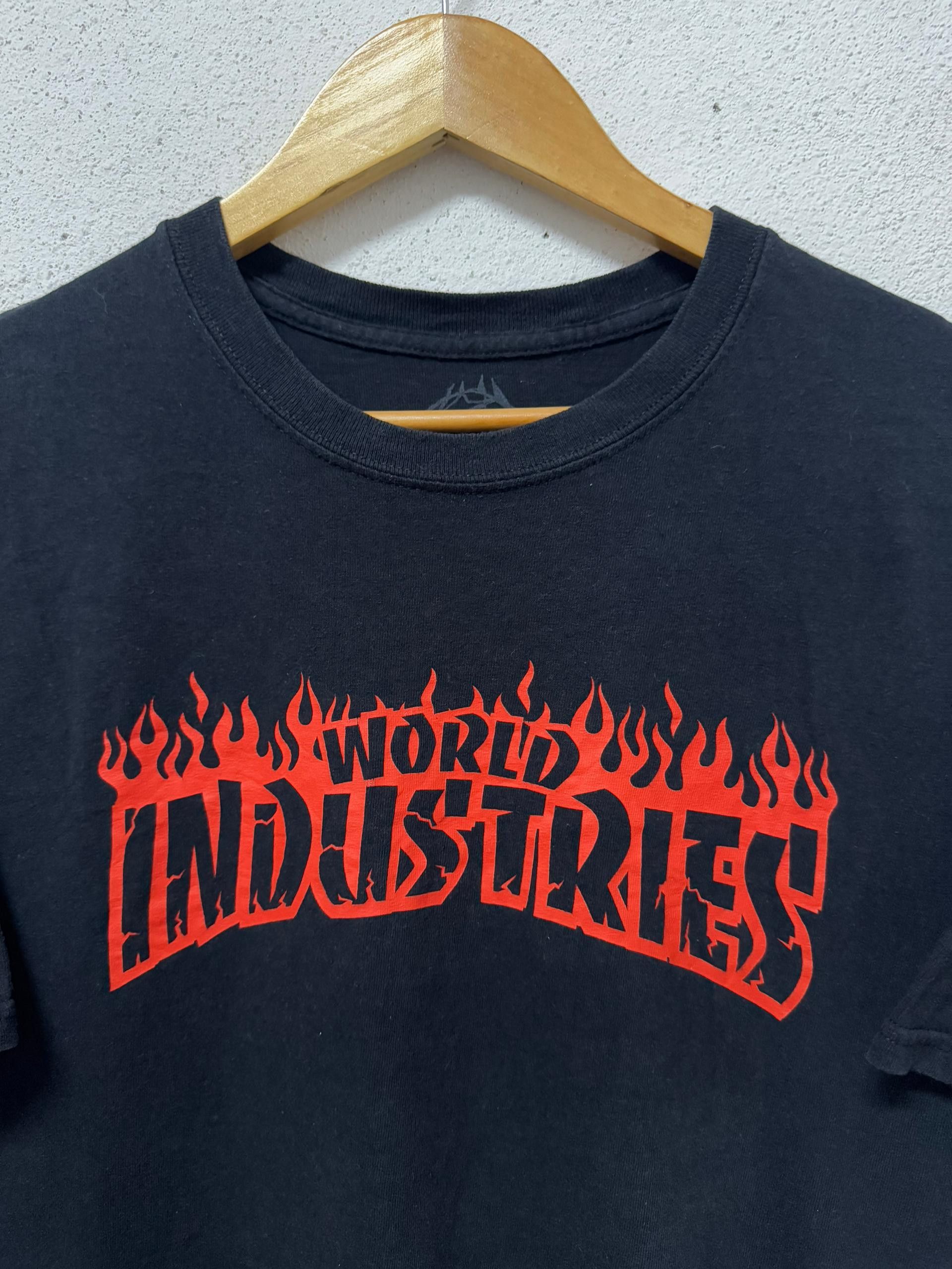 Welcome Skateboards World industries fire design tshirt Size US L / EU 52-54 / 3 - 2 Thumbnail