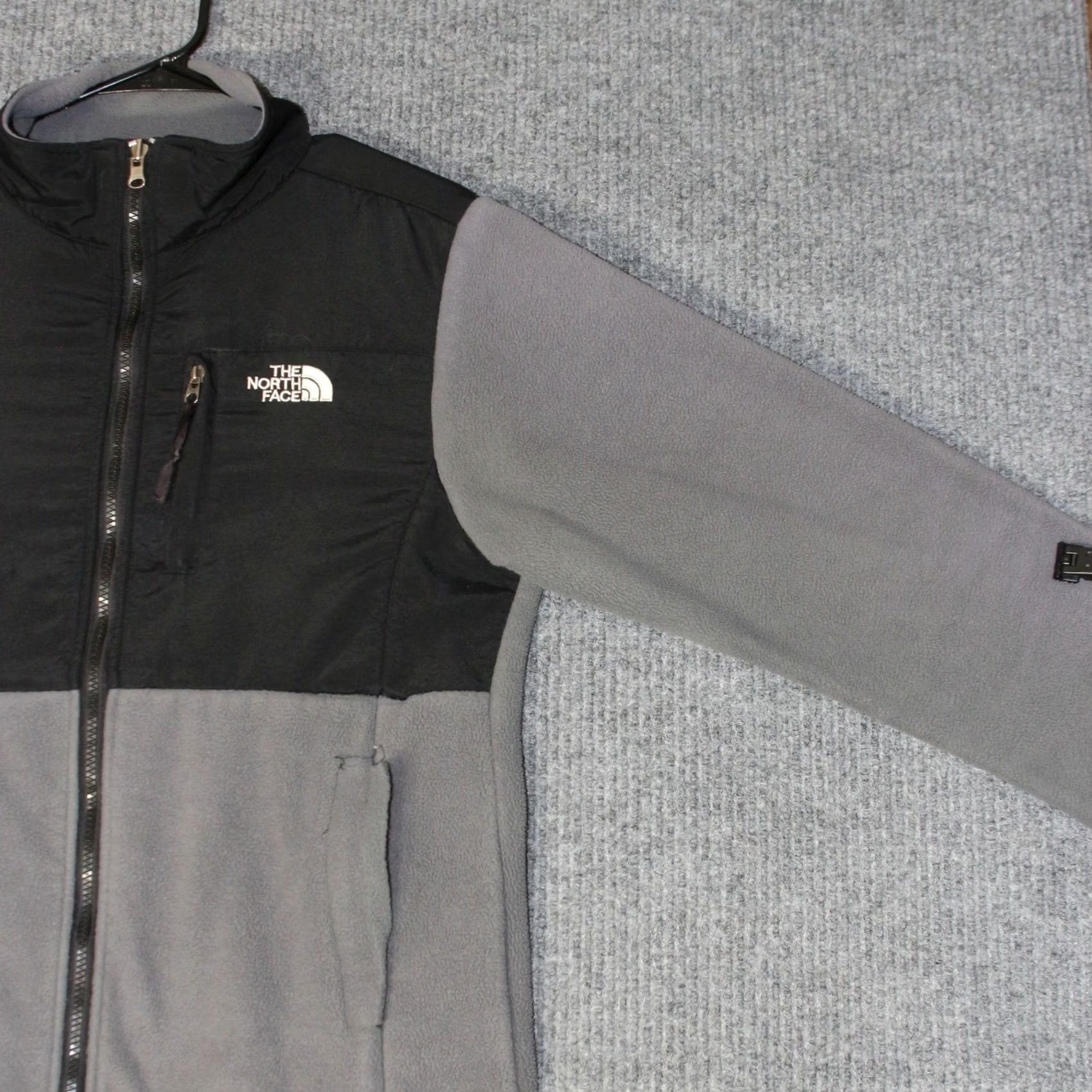 The North Face The North Face Denali Jacket Womens L Gray Black Polartec Full Zip Size L / US 10 / IT 46 - 2 Thumbnail