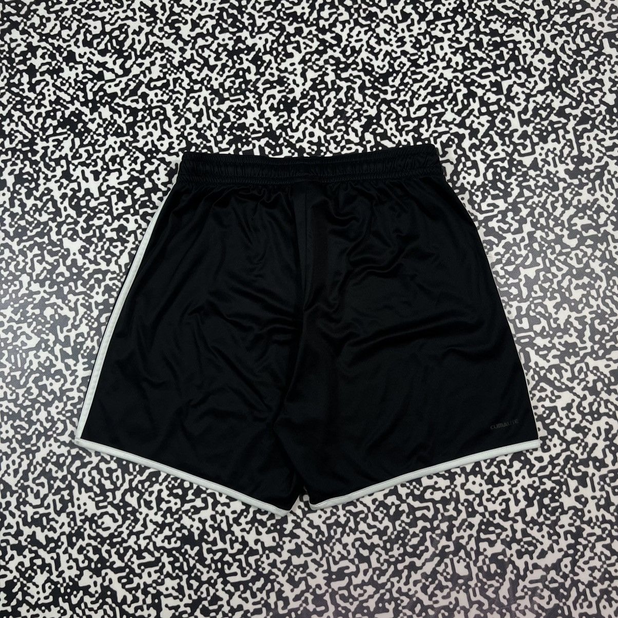 Adidas Vintage Y2K Adidas Striped Retro Sport Style Casual Shorts Size US 36 / EU 52 - 10 Thumbnail