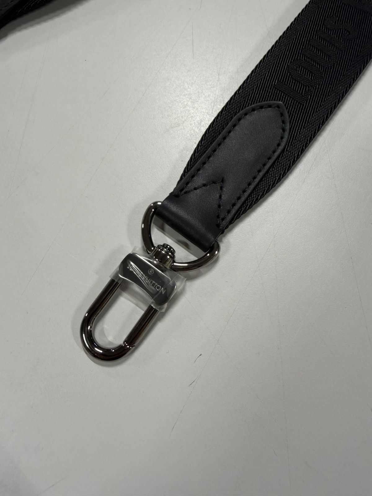 Louis Vuitton Louis Vuitton Messenger Bag Shoulder Strap NEW 750$ Size ONE SIZE - 3 Thumbnail