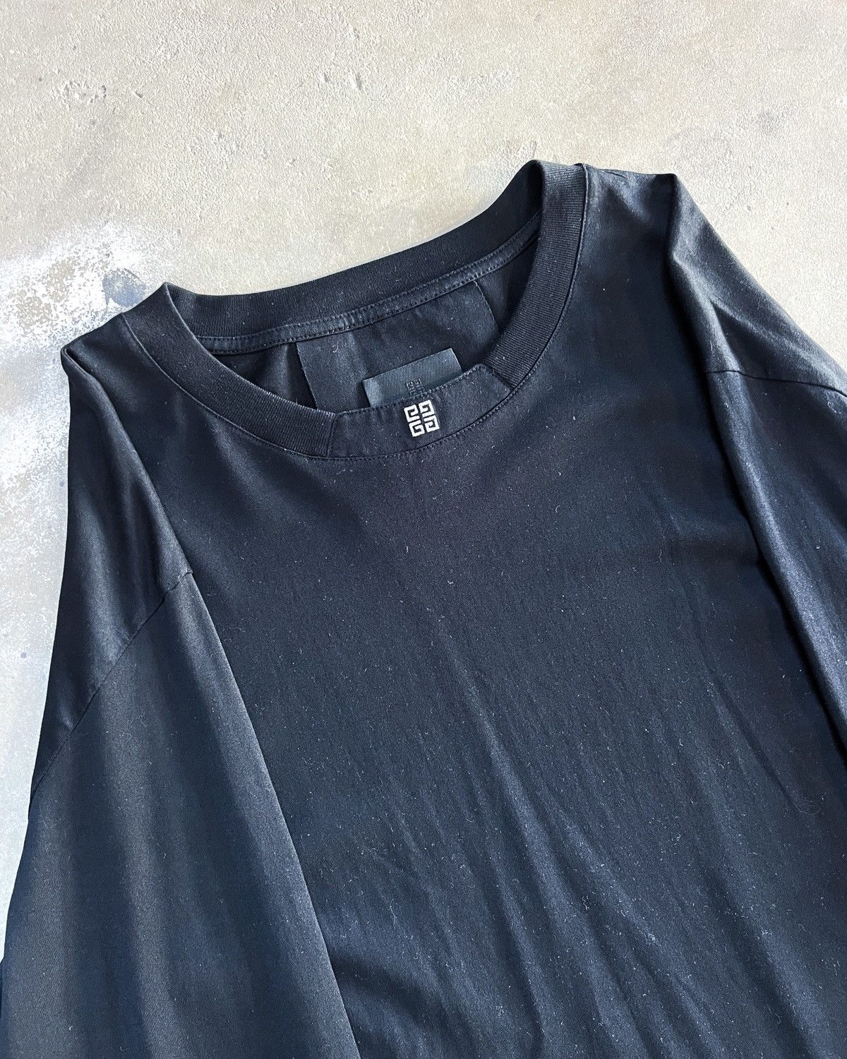 Givenchy STAFF 4G LOGO LONGSLEEVE Size US S / EU 44-46 / 1 - 3 Thumbnail