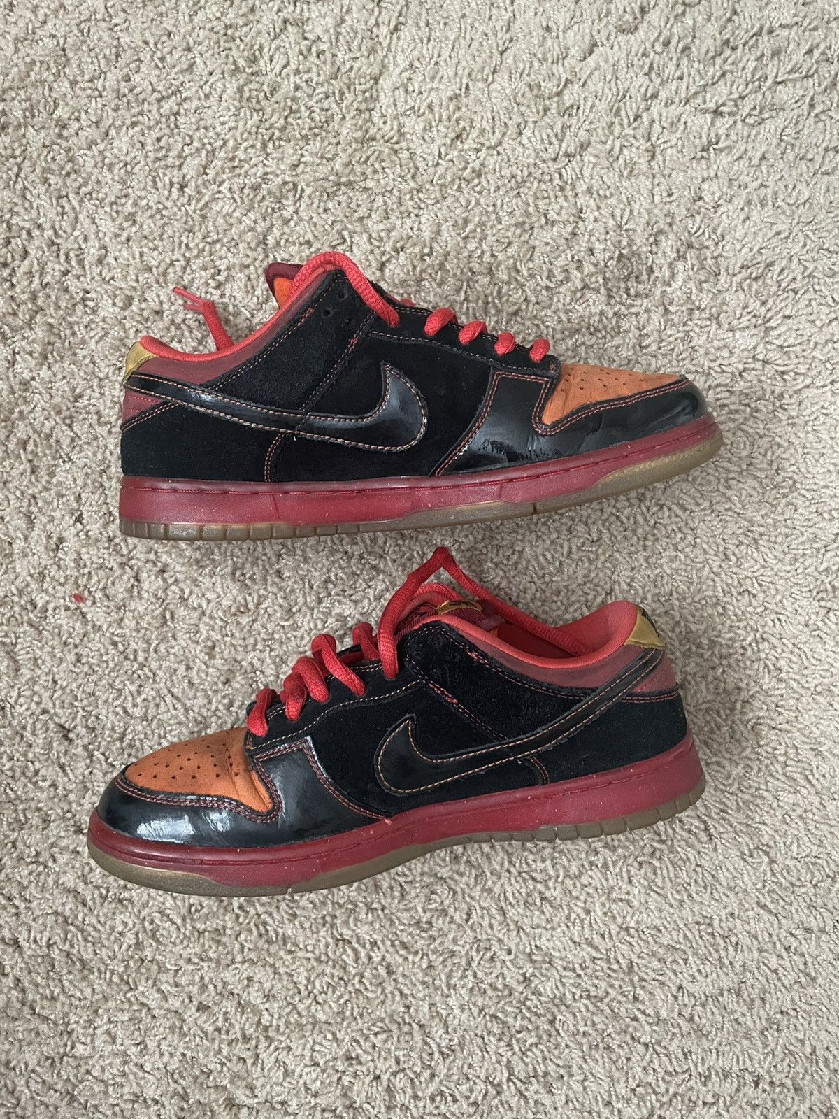 Nike SB Nike SB Dunk Hawaii Size US 8.5 / EU 41-42 - 2 Thumbnail