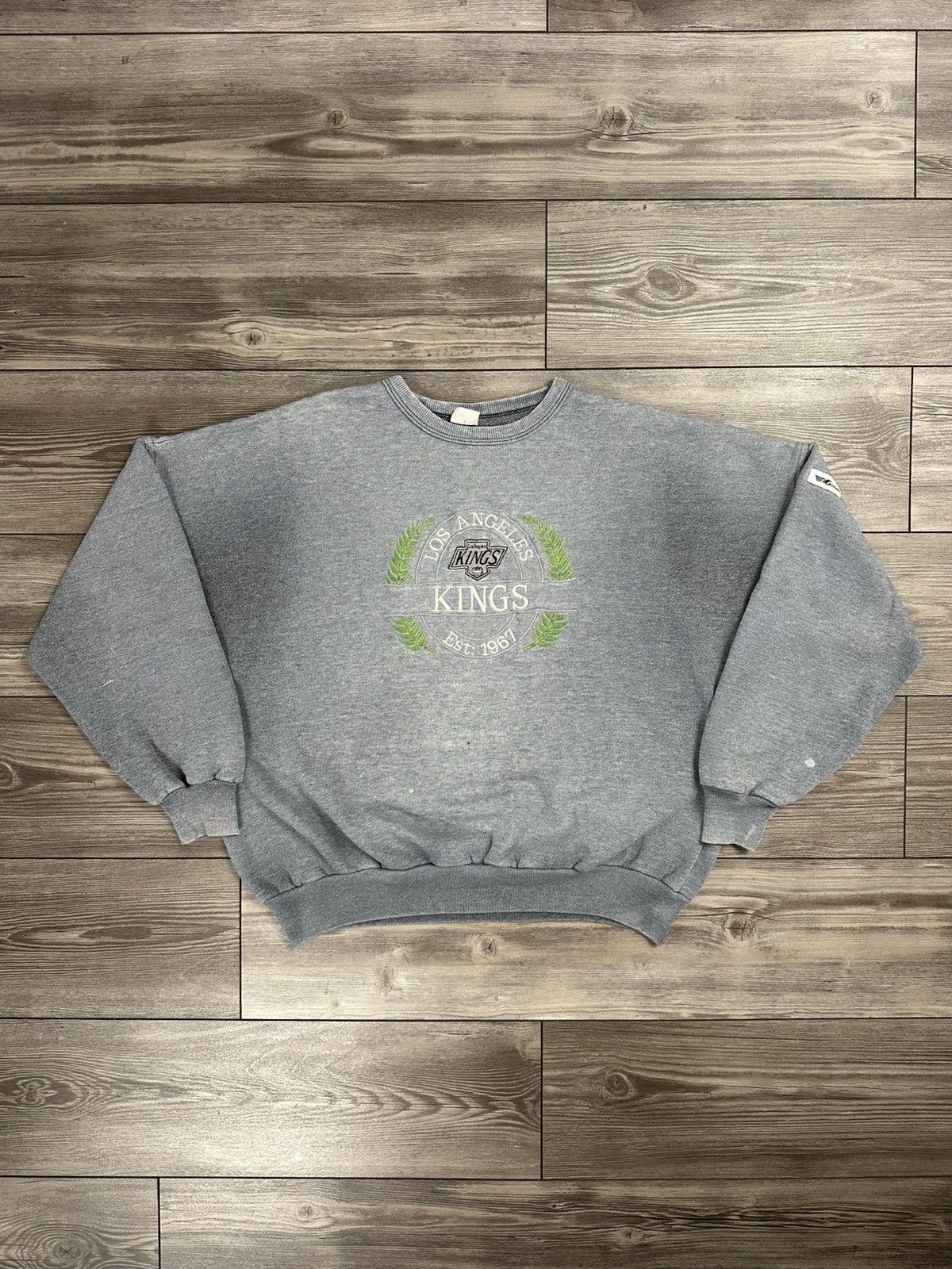 NHL Faded Vintage 90s Los Angeles Kings Ravens Athletic Crewneck Size US XL / EU 56 / 4 - 1 Thumbnail