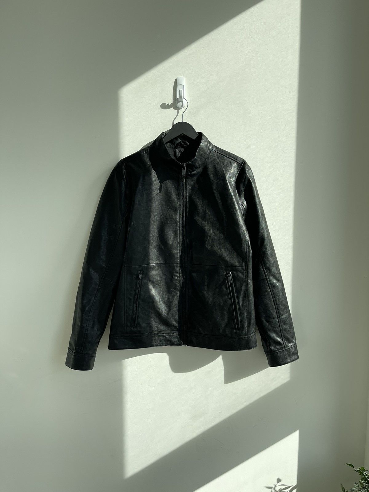 VINTAGE BLACK CROPPED "CAFE" LEATHER JACKET - DOCKERS