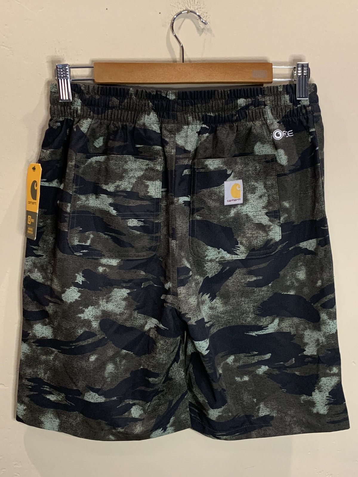 Carhartt *RARE* New Carhartt Force Camo Shorts Size US 28 / EU 44 - 2 Thumbnail