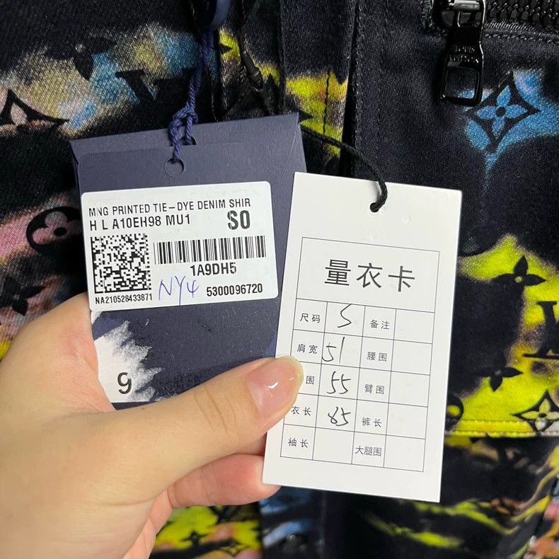 Louis Vuitton louis vuitton Long Sleeve Shirt with Black Dazzling Laser Size US S / EU 44-46 / 1 - 2 Thumbnail