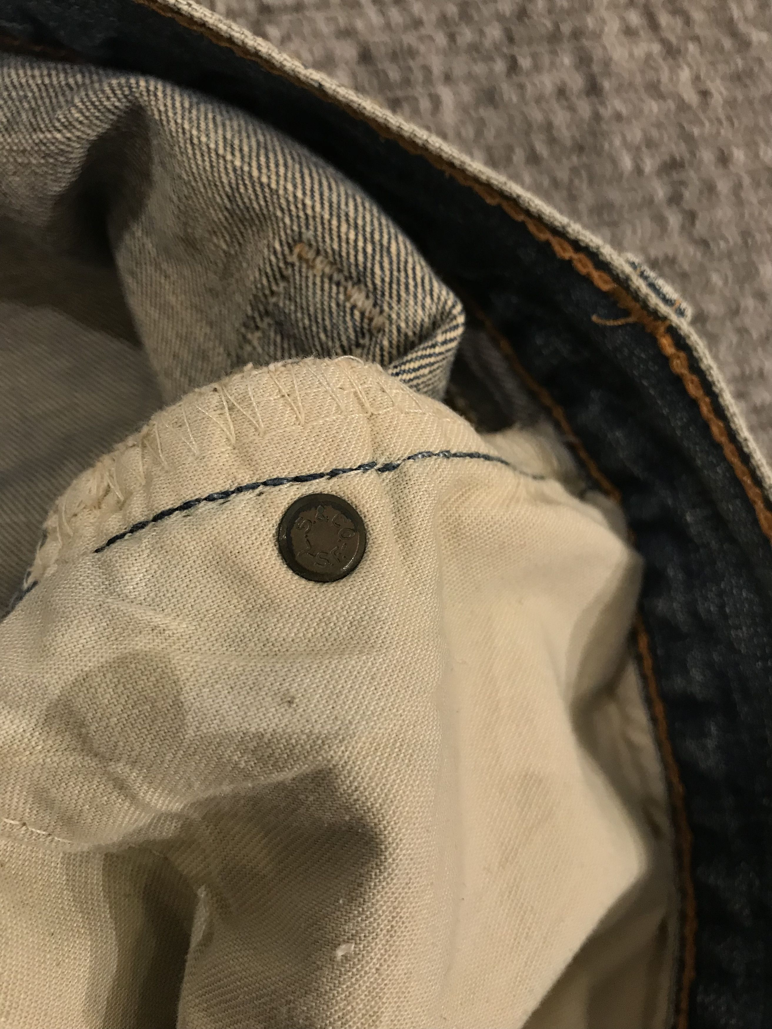 Levi's LEVIS 501 JAPAN DISTRESSED THRASHED RIPPED DENIM JEANS Size US 32 / EU 48 - 10 Thumbnail