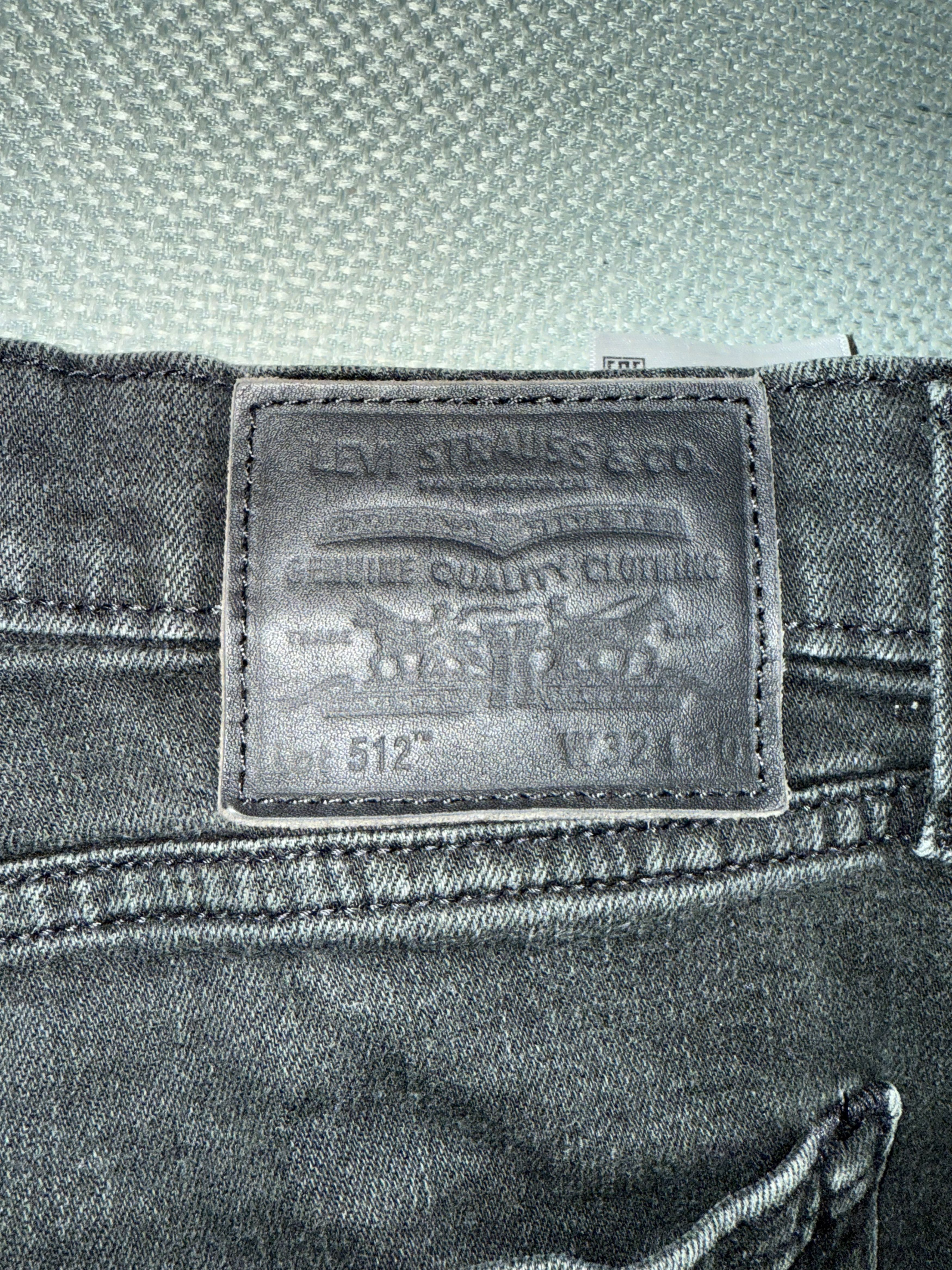 Levi's *MSG TO OFFER* LEVIS 512 DARK BLUE GOOD CONDITION Size US 32 / EU 48 - 4 Thumbnail