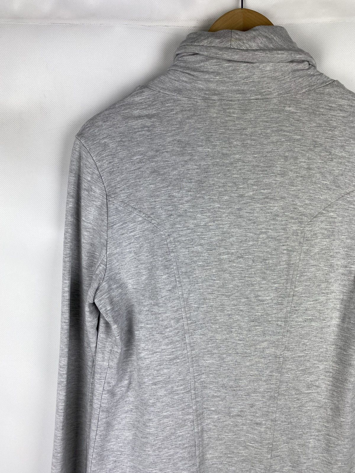 Helmut Lang Helmut Lang ladies full zip avant-garde assymetrical jacket Size L / US 10 / IT 46 - 19 Thumbnail