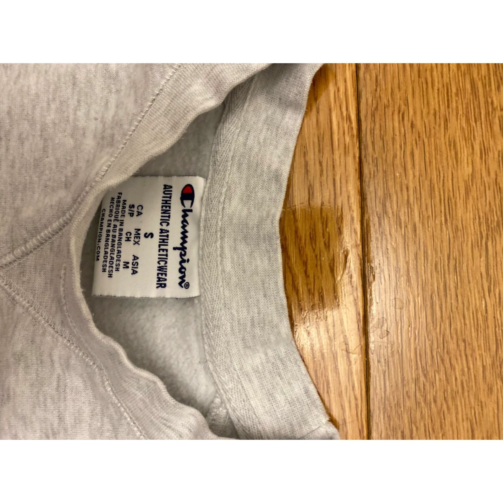 Champion VINTAGE Champion Crewneck Sweatshirt Alabama Crimson Tide Size S Grey EUC Size US S / EU 44-46 / 1 - 4 Thumbnail
