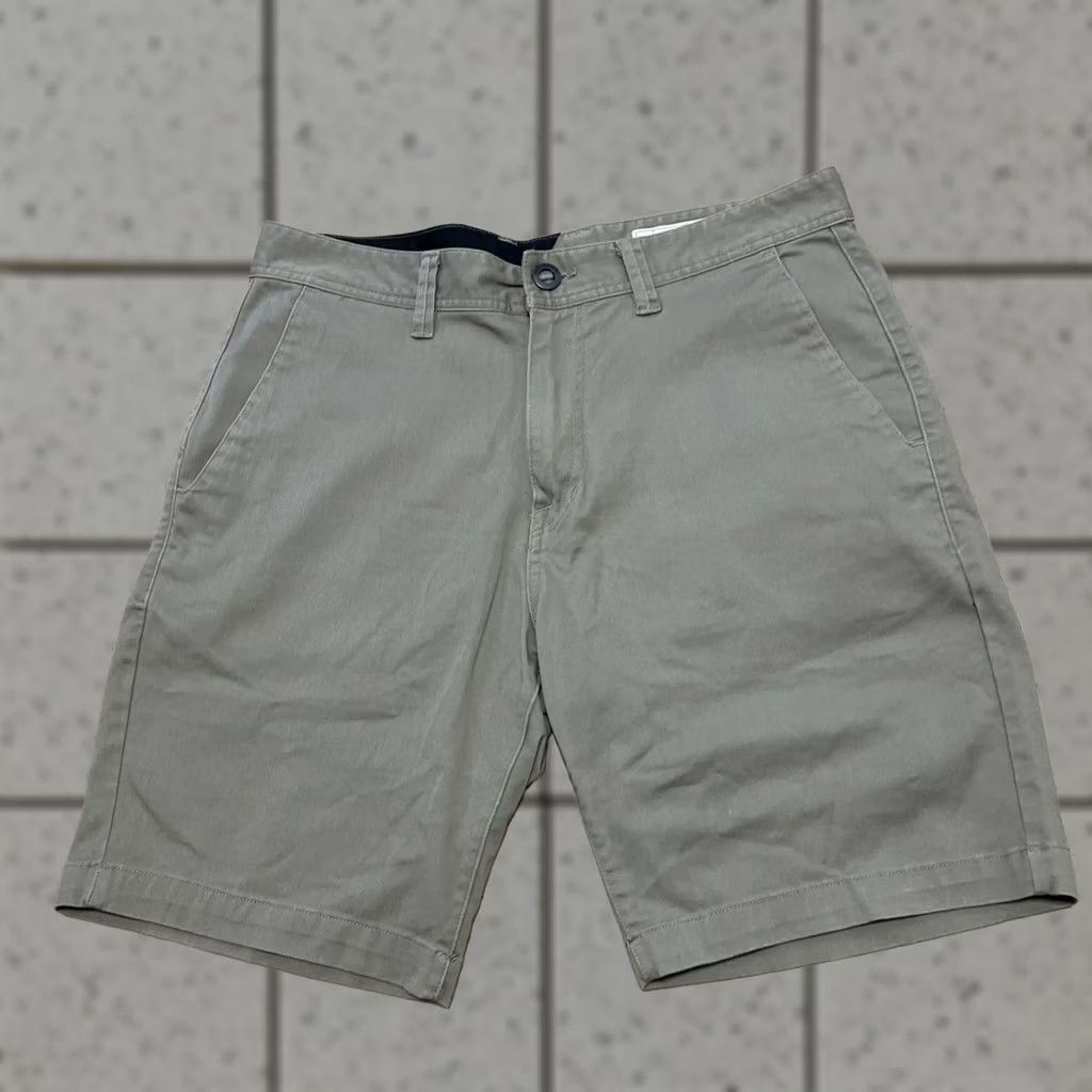 Volcom Volcom Chino Shorts Men 32 Khaki Tan Preppy Beach Logo Twill Flat Front Skater Size US 32 / EU 48 - 1 Thumbnail