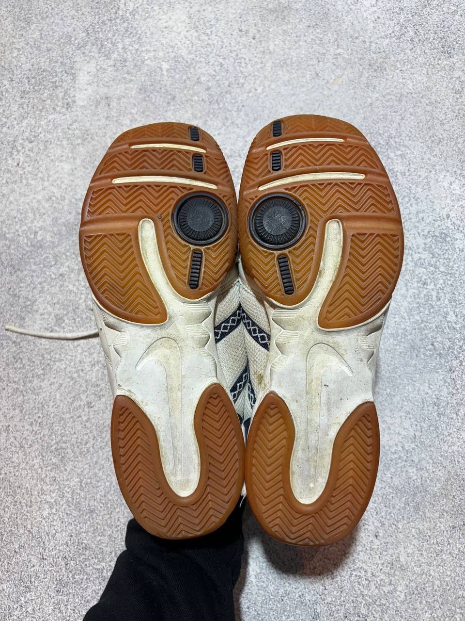 Nike × Vintage NIKE VINTAGE COURT SHUTTLE Shoes 313590-102 Size US 8.5 / EU 41-42 - 11 Thumbnail