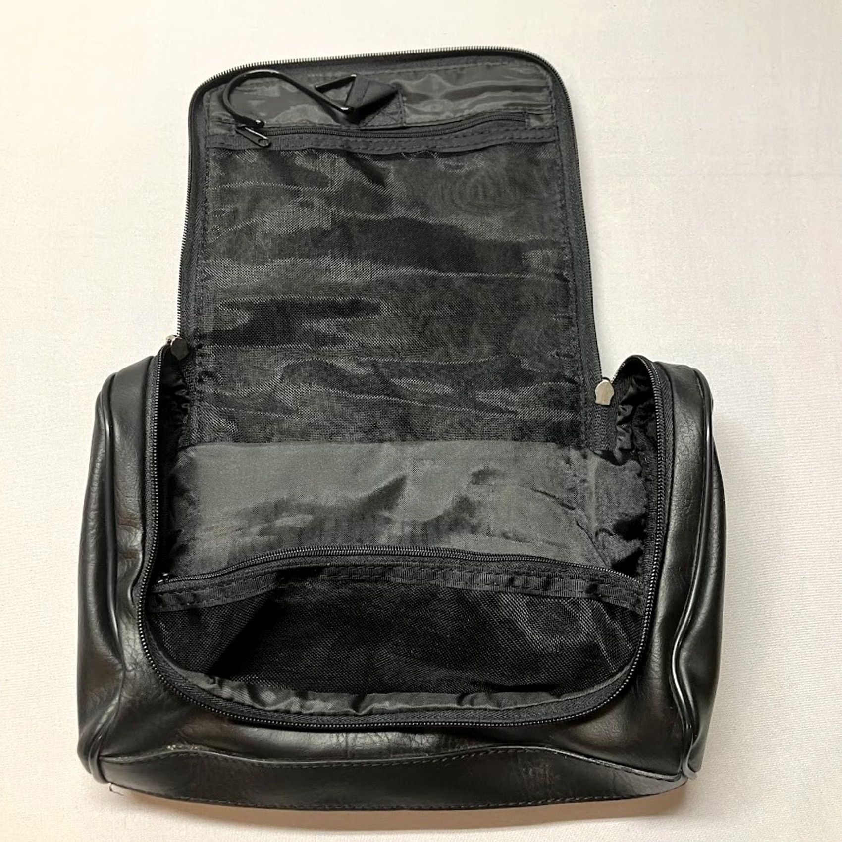 Perry Ellis Perry Ellis Portfolio Travel Bag Black Top Handle Hanging Toiletry NEW Men Size US M / EU 48-50 / 2 - 7 Thumbnail