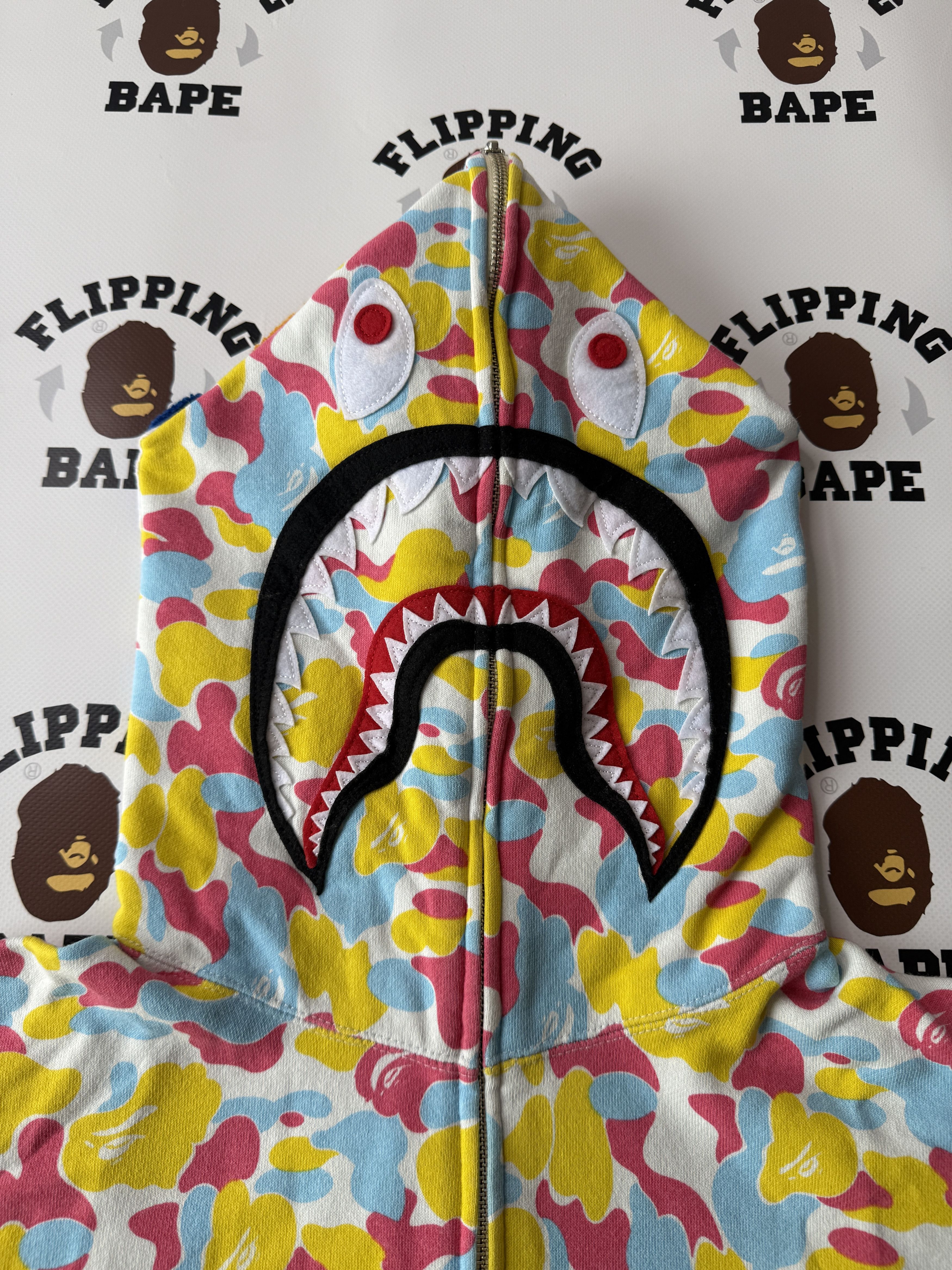 Bape BAPE STORE SANYA SEPARATE SHARK FULL ZIP HOODIE Size US L / EU 52-54 / 3 - 4 Thumbnail