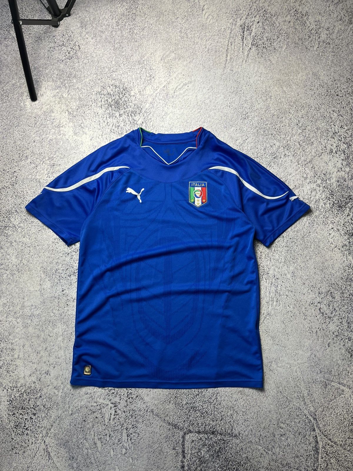 Puma ITALY 2010 2011 HOME FOOTBALL SHIRT SOCCER JERSEY PUMA Size US M / EU 48-50 / 2 - 1 Thumbnail