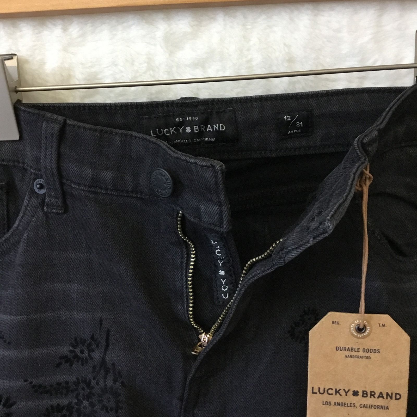 Lucky Brand Lucky Brand Black Ava Skinny Jeans and Velvet Floral Detail Size 31" - 7 Thumbnail