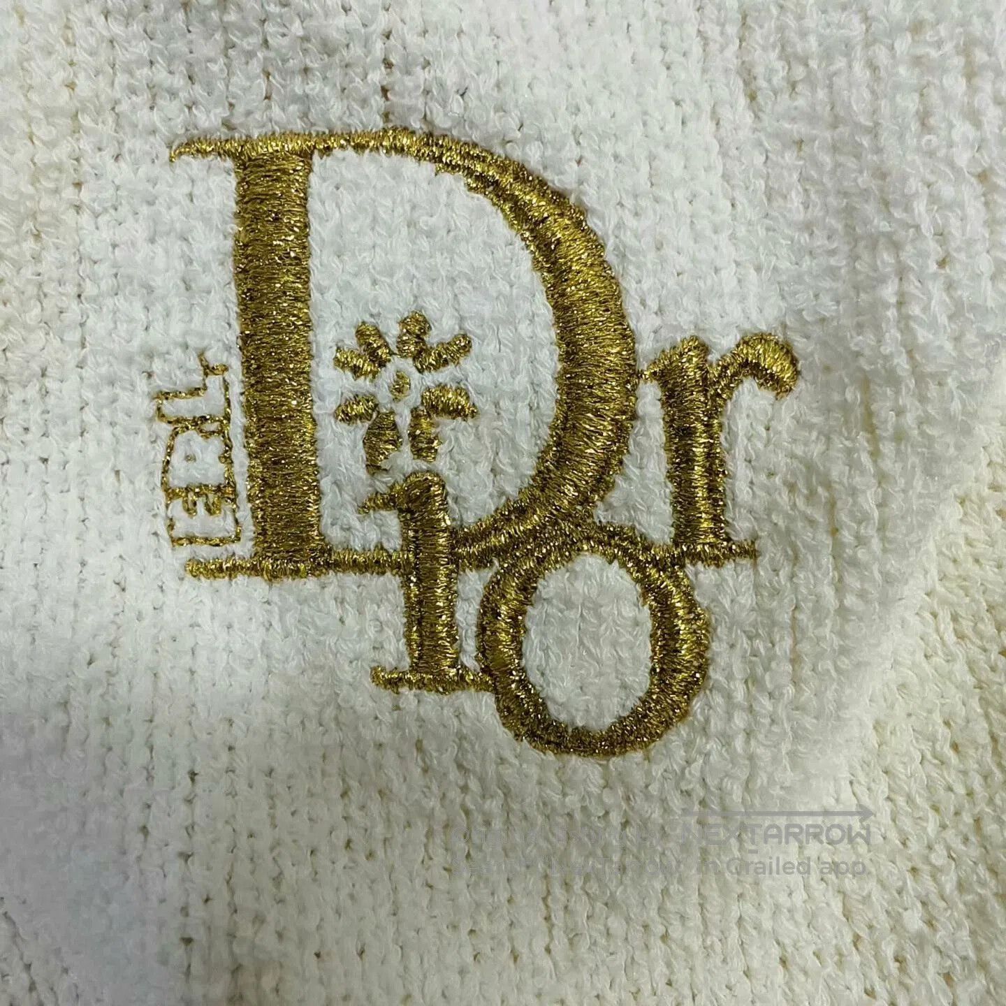 Dior dior rabbit embroidered round neck knit sweater. Size US S / EU 44-46 / 1 - 4 Thumbnail