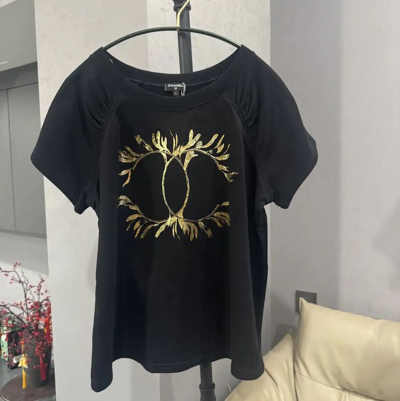 Chanel Chanel Black Cotton T-shirt with Gold Design 0089 Size L / US 10 / IT 46 - 1 Thumbnail
