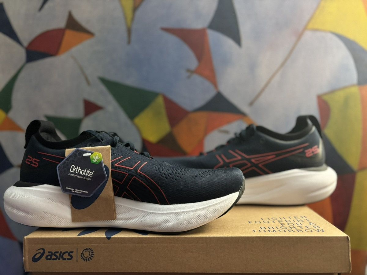 Asics Asics Gel-Nimbus 25 Midnight/Electric Red Size US 10.5 / EU 43-44 - 2 Thumbnail