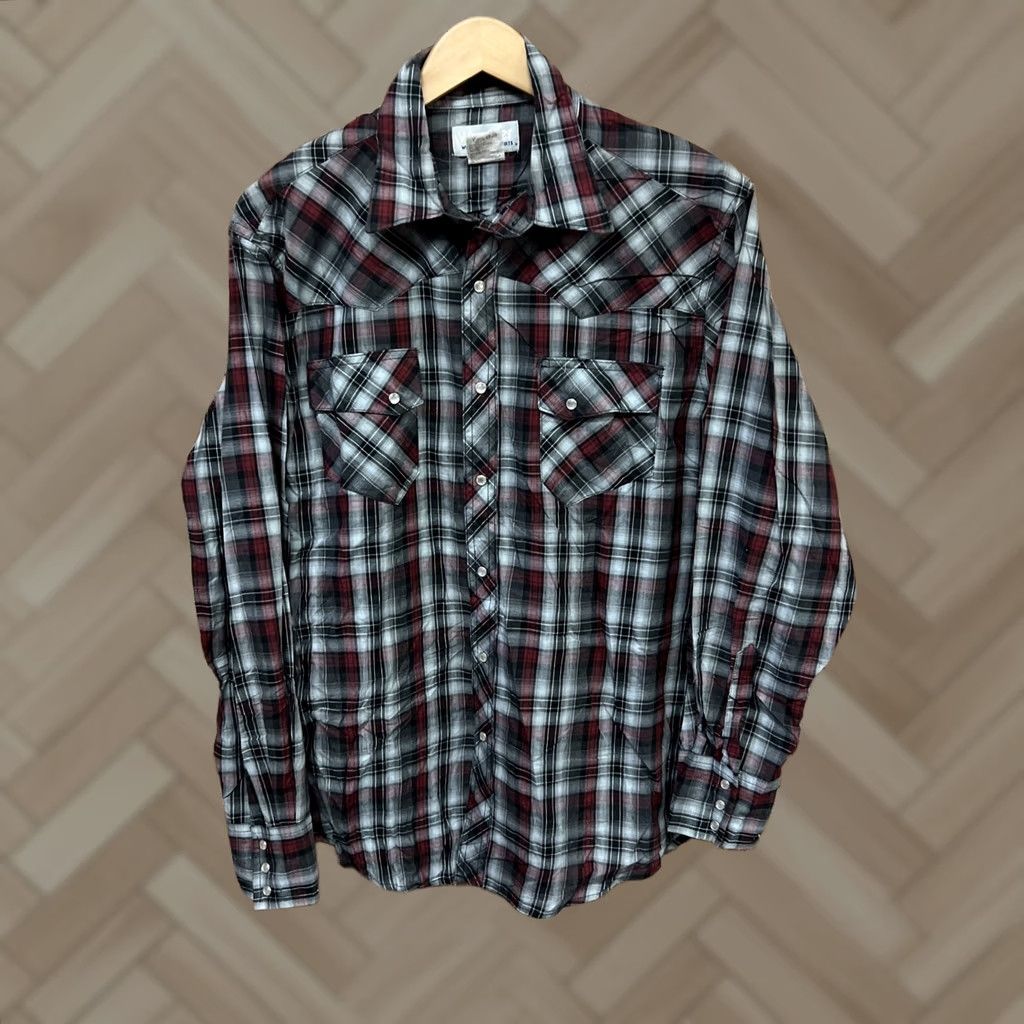 Wrangler VINTAGE Wrangler Pearl Snap Mens Red Gray Plaid Western Shirt Large T28 Size US L / EU 52-54 / 3 - 1 Thumbnail