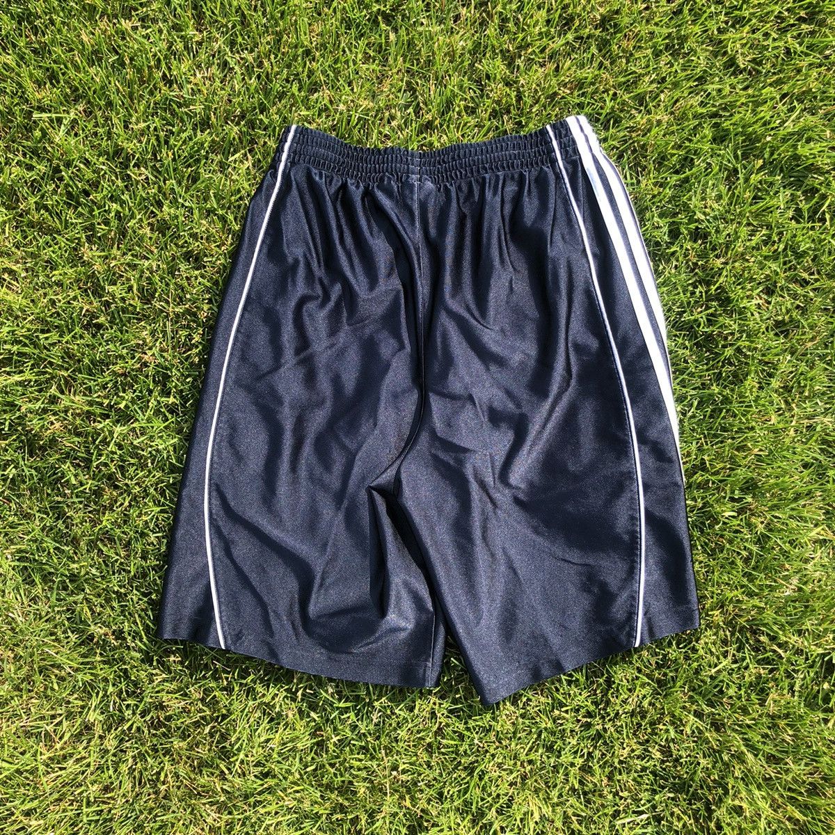 Adidas Adidas shorts Size US 36 / EU 52 - 6 Thumbnail