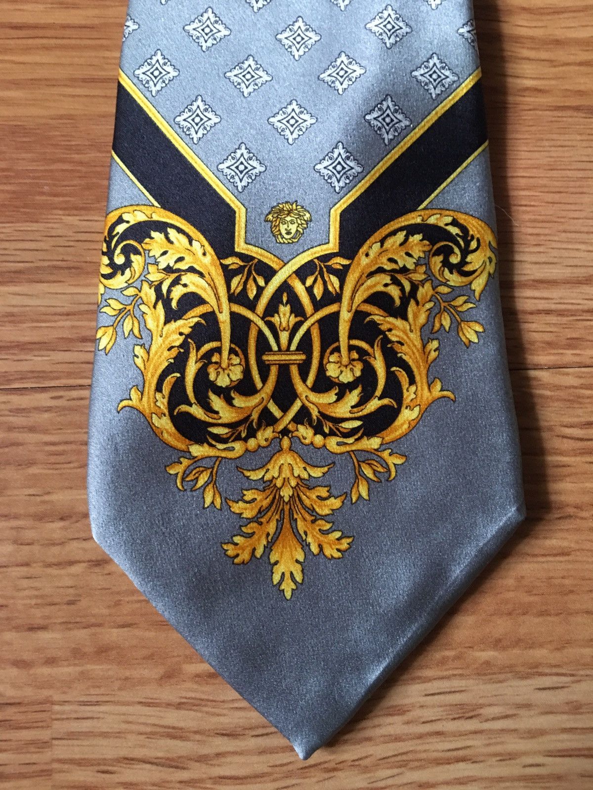 Versace GIANNI VERSACE Vintage Baroque Medusa Silk Mens Tie Size ONE SIZE - 2 Thumbnail