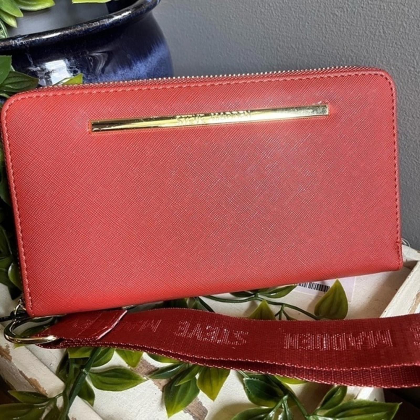 Steve Madden Steve Madden Ginger Clutch Zip Wallet With Strap Size ONE SIZE - 1 Thumbnail