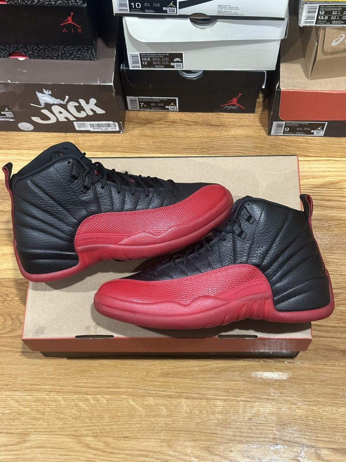 Jordan Brand Jordan 12 Flu Game sz 9 Size US 9 / EU 42 - 1 Thumbnail