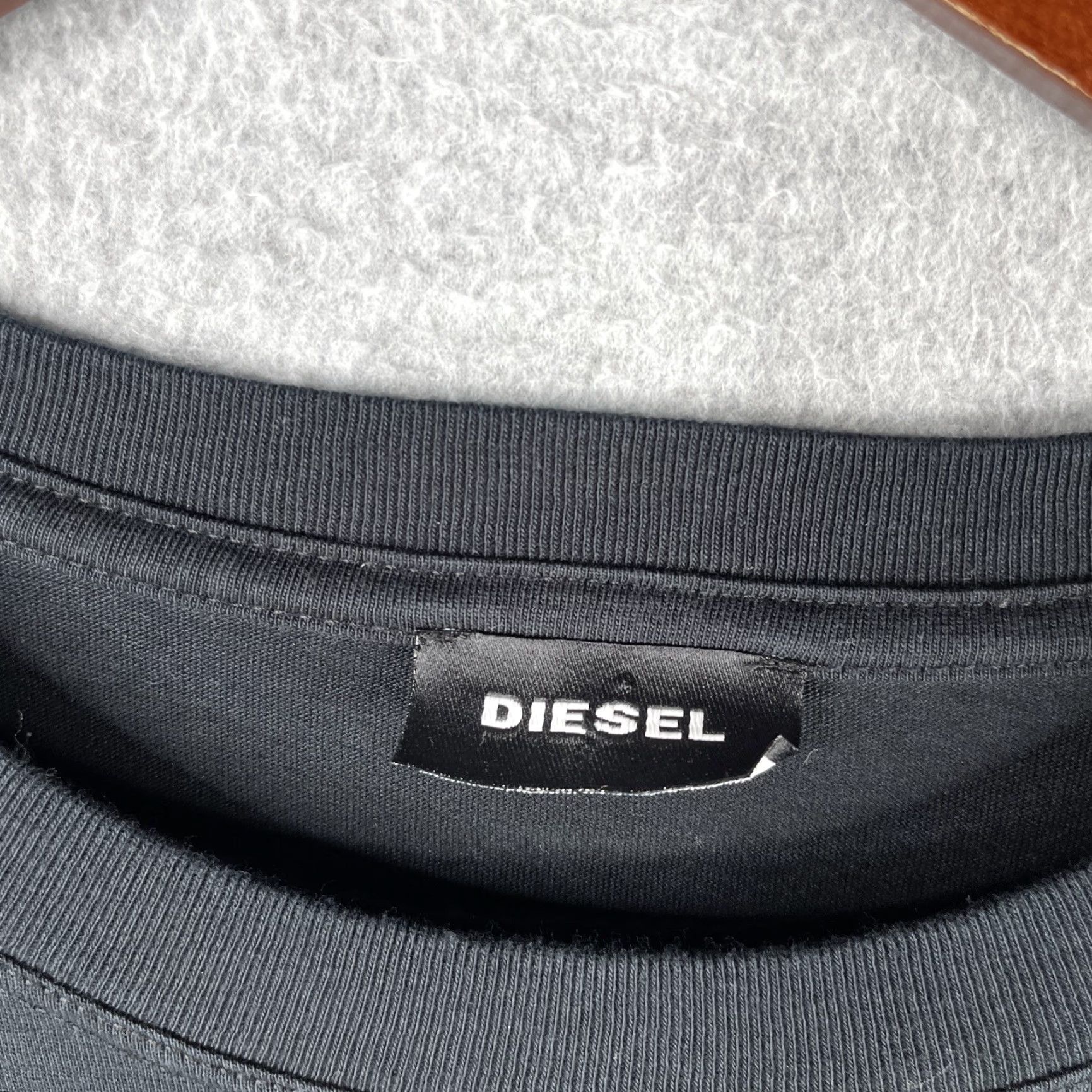 Diesel Diesel T-Shirt Mens Large Black Yellow Graphic Print Logo Crew Neck Short Sleeve All Seasons Designer Size US L / EU 52-54 / 3 - 3 Thumbnail