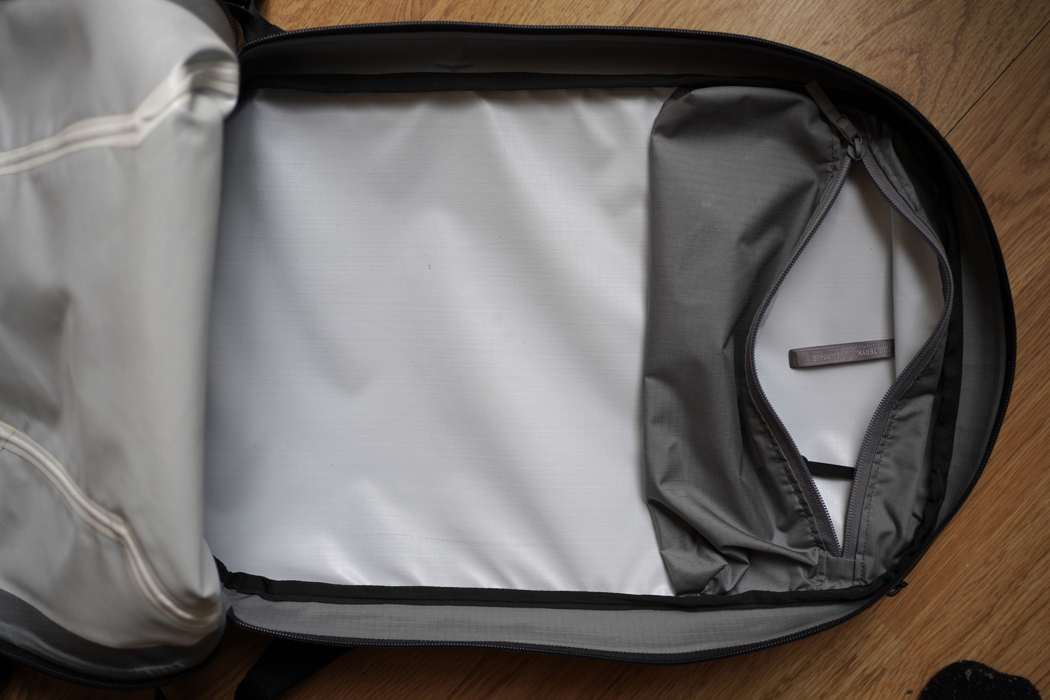 Veilance Arc'teryx Veilance Nomin Pack V2 Size ONE SIZE - 6 Thumbnail